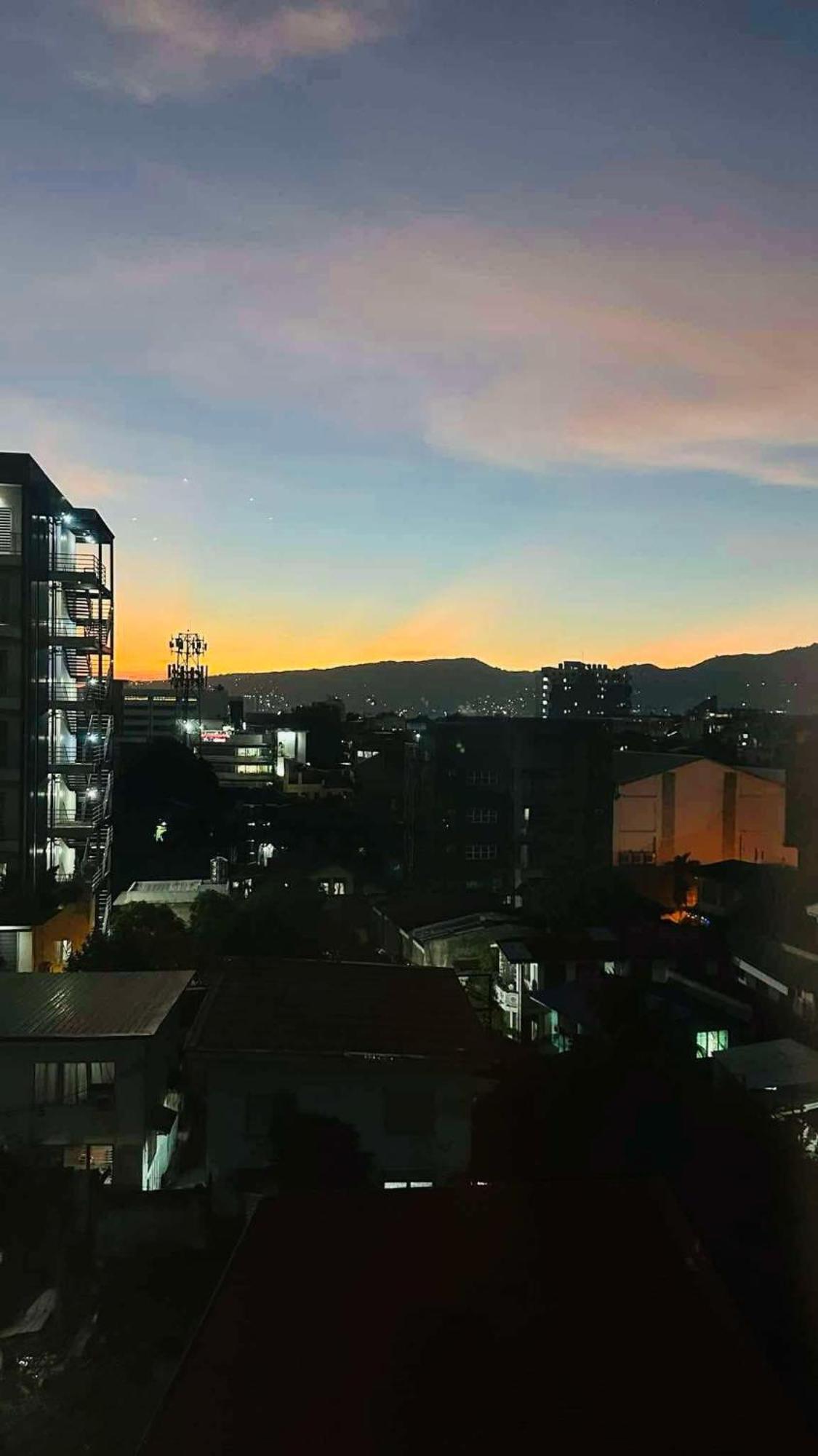 2 Bed Luxe With Netflix And Pool, 10 Min Walk To Fuente - The Heart Of *