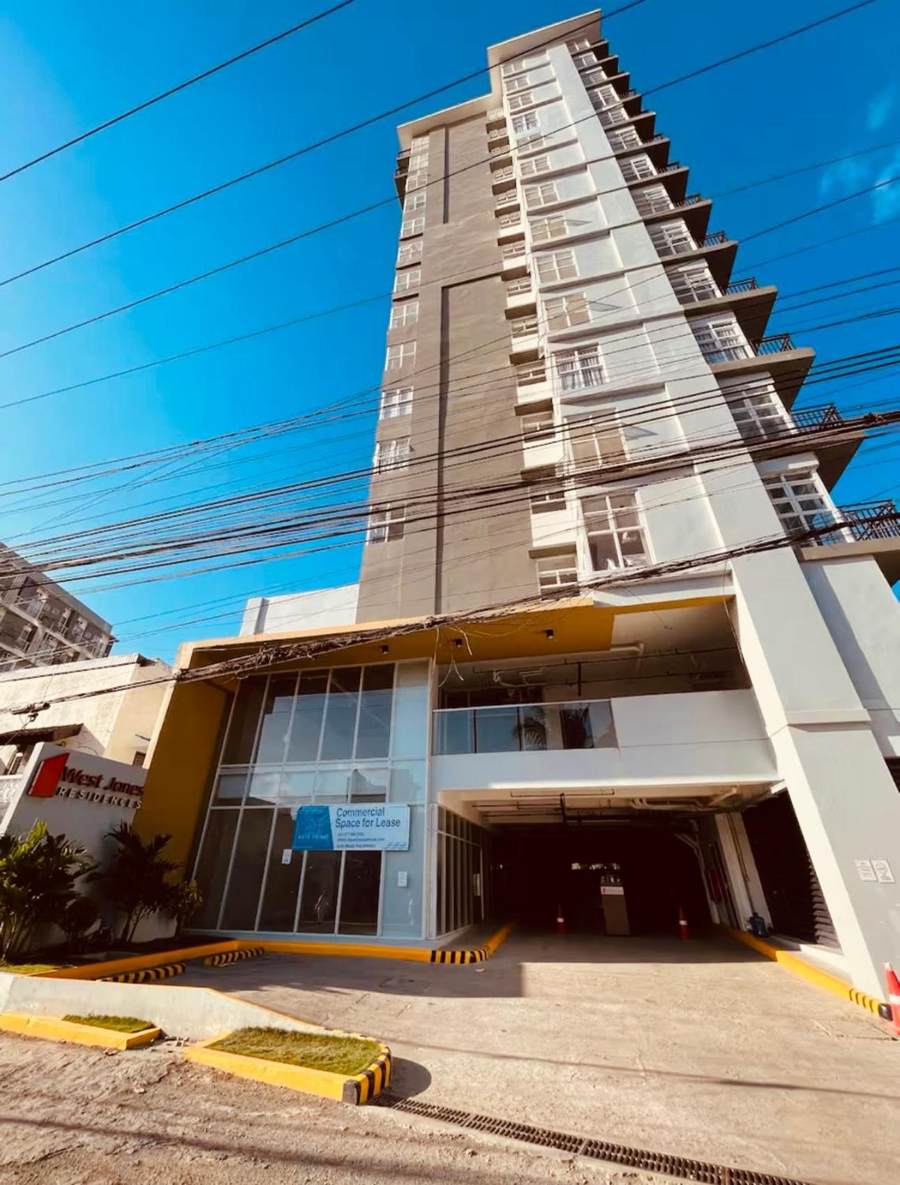 2 Bed Luxe With Netflix And Pool, 10 Min Walk To Fuente - The Heart Of Cebu