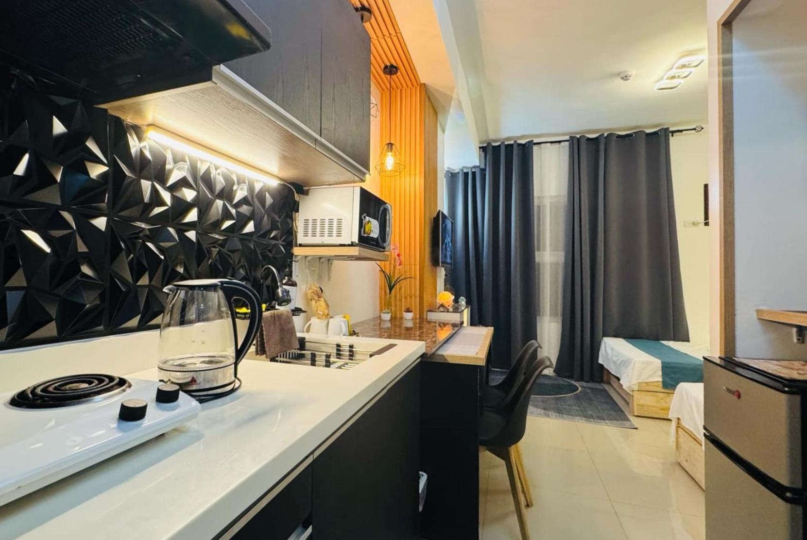 Aparthotel 2 Bed Luxe With Netflix And Pool, 10 Min Walk To Fuente - The Heart Of *